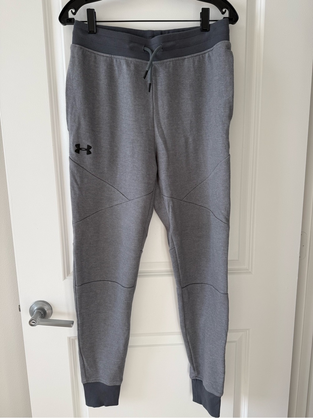Under Armour Men's Gray Performance Jogger Pants
